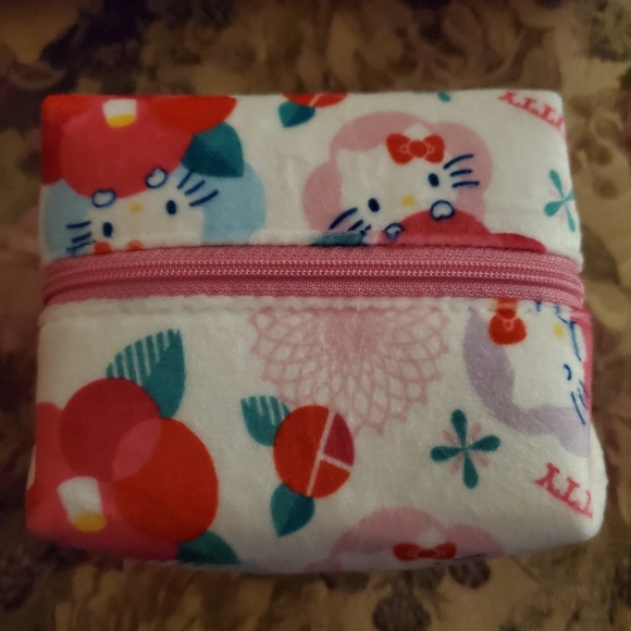 Hello kitty felt zipper pouch - Picture 5 of 6